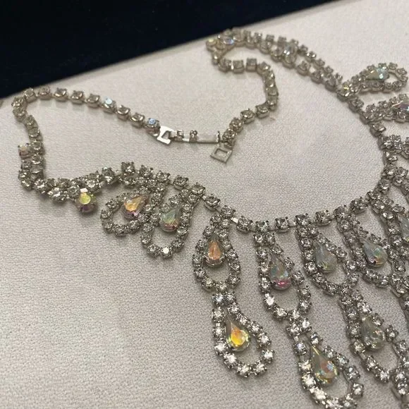 Vintage 1950’s Rhinestone Statement Necklace - Picture 7 of 9